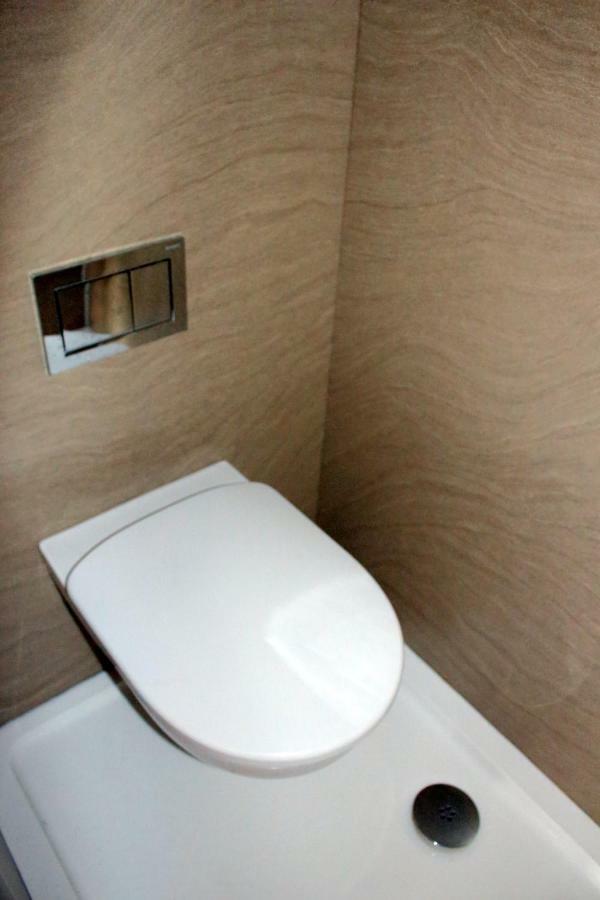 The Rainbow Pod Villa Milltown Malbay Bagian luar foto